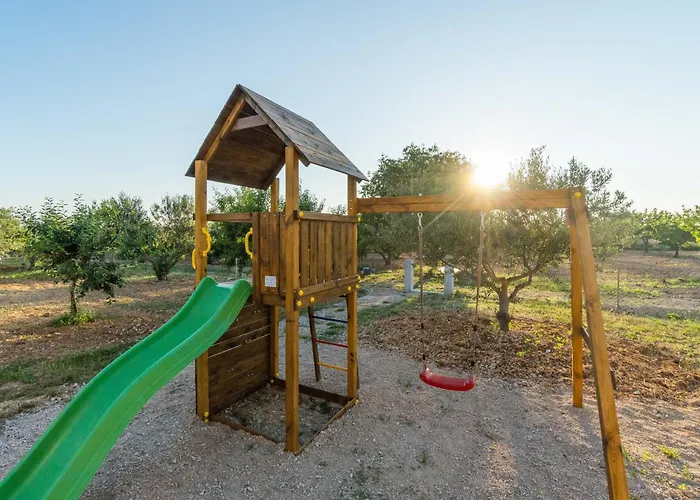 Villa Storia Velika Cista (Sibenik-Knin)